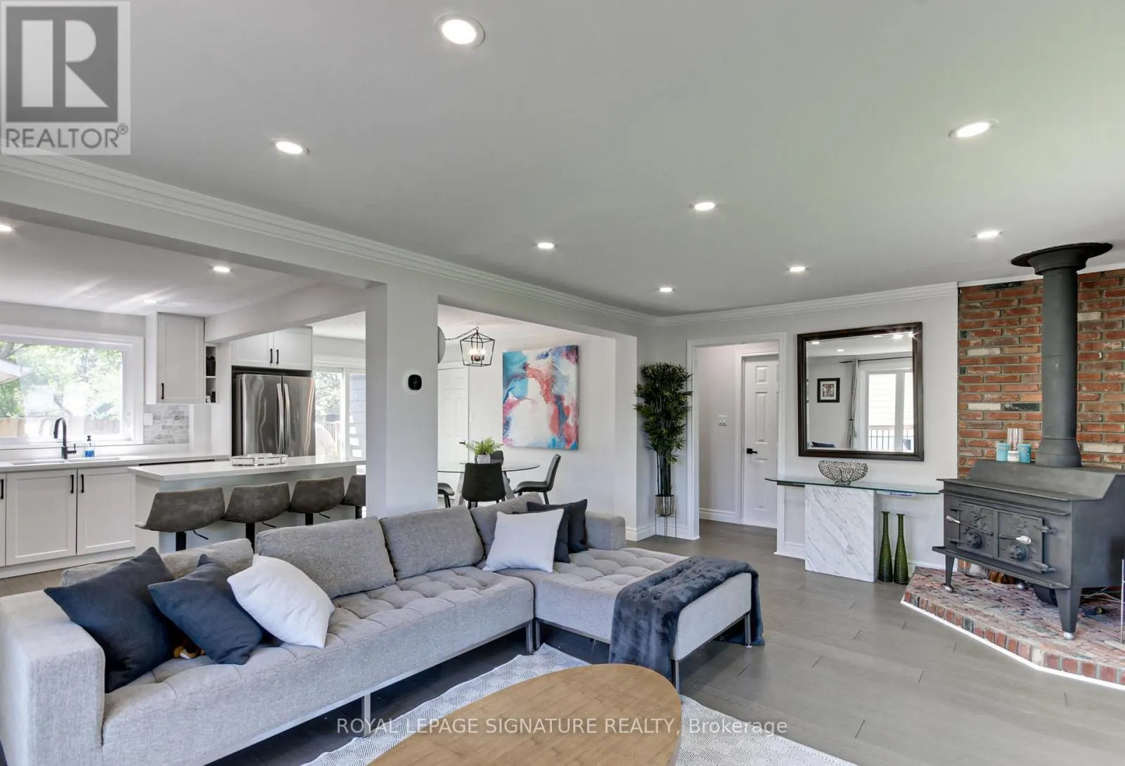 185 WOODLAND AVENUE