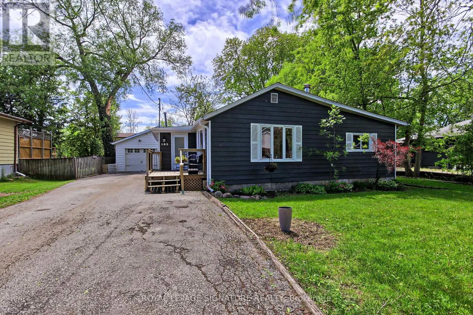 185 WOODLAND AVENUE