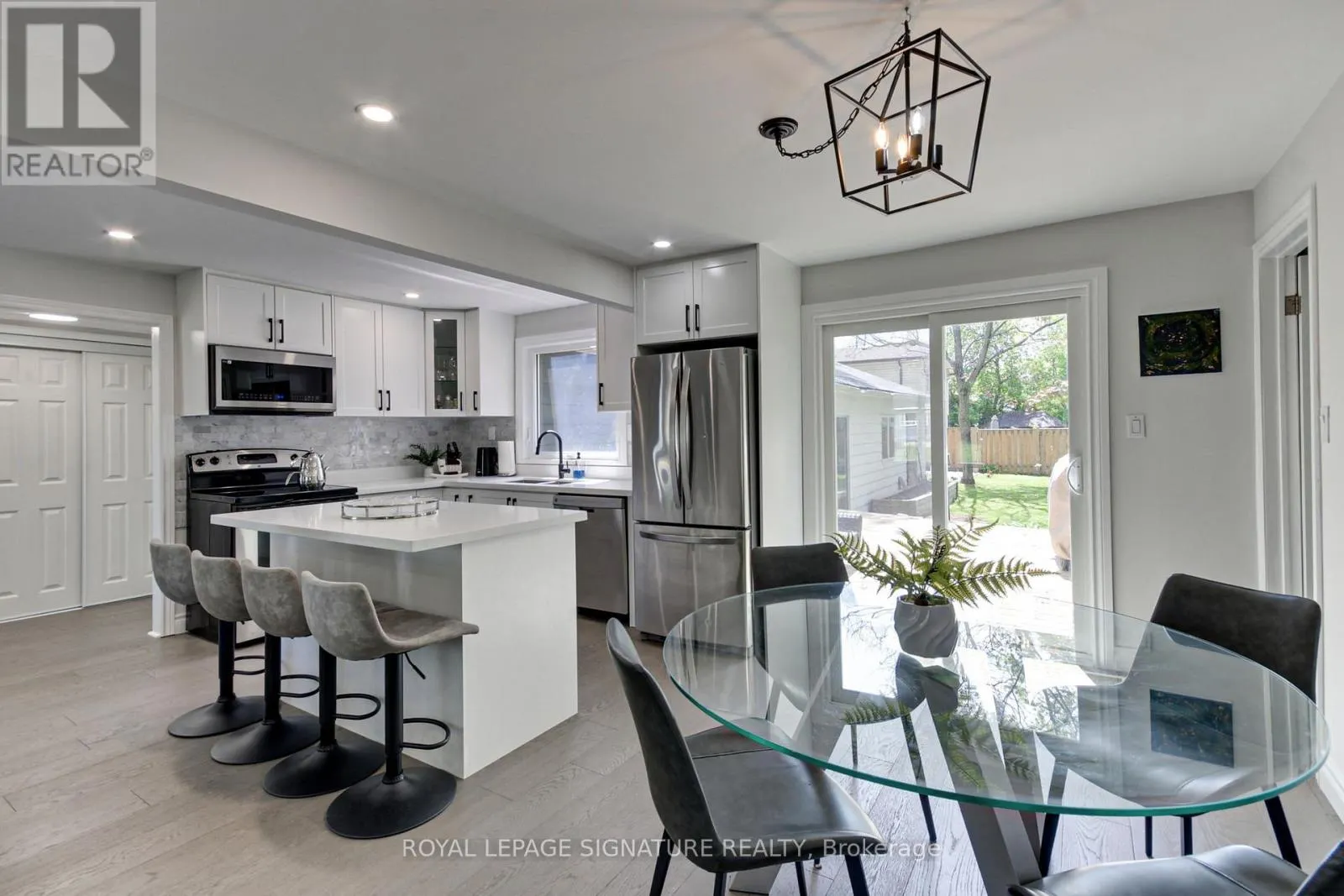185 WOODLAND AVENUE