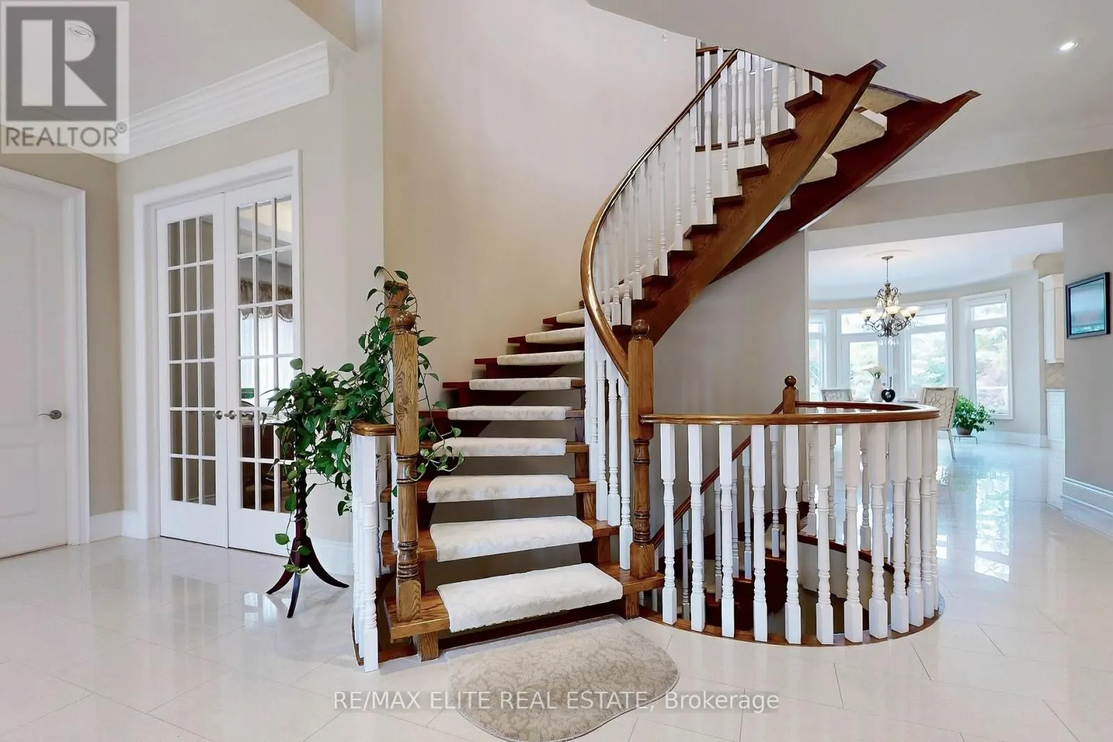 59 CARISBROOKE CIRCLE