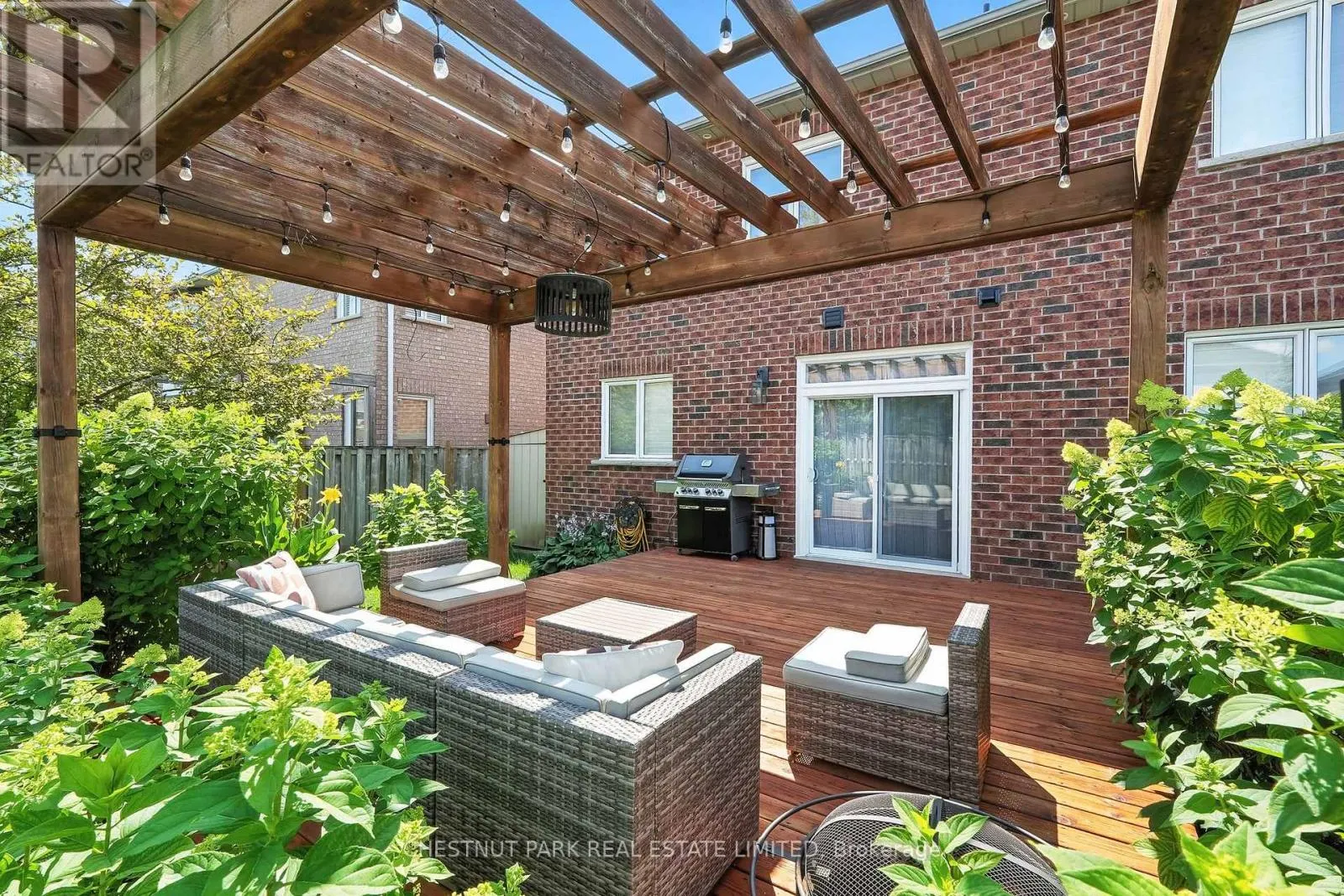 61 ROSENA LANE