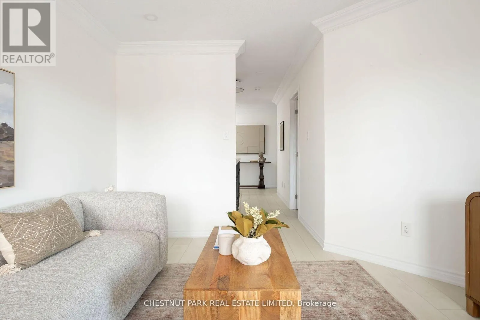 61 ROSENA LANE