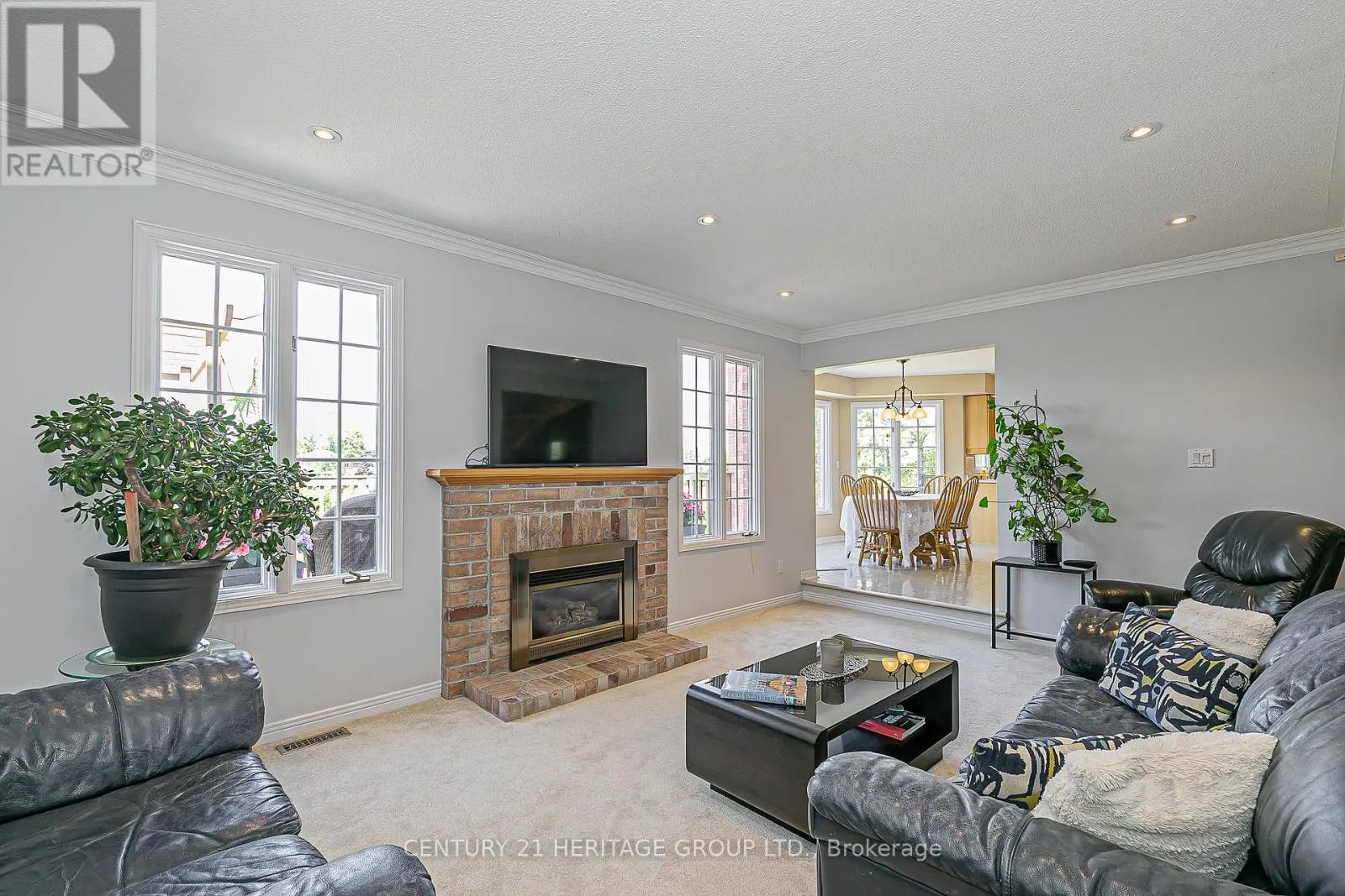 152 CRANBERRY LANE