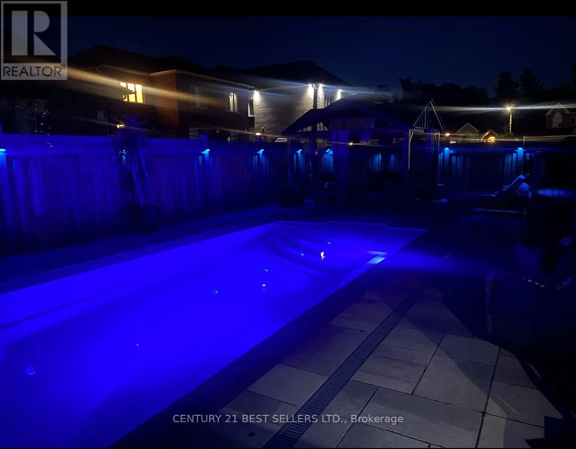 5 WOOD CRESCENT