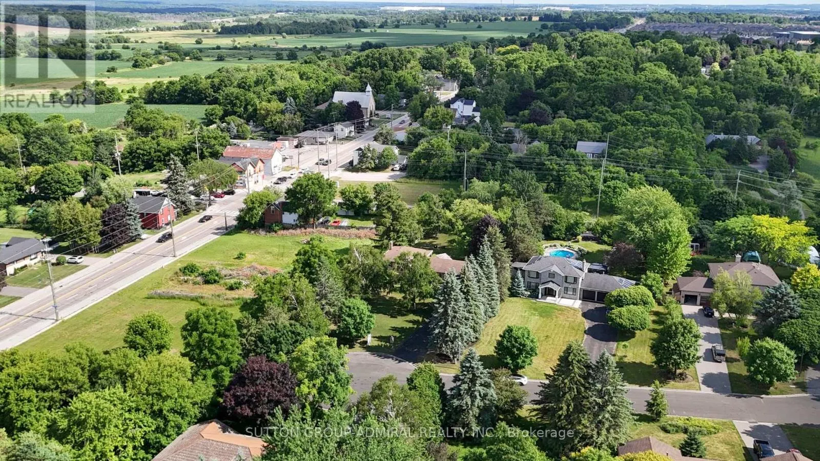 8 BALMORAL HEIGHTS