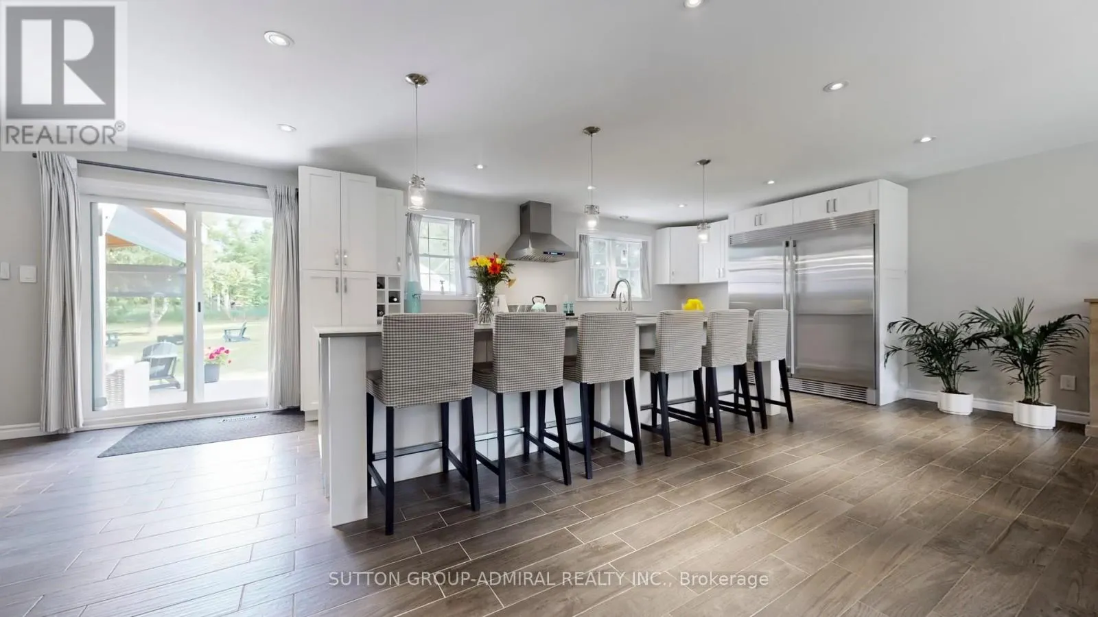 8 BALMORAL HEIGHTS