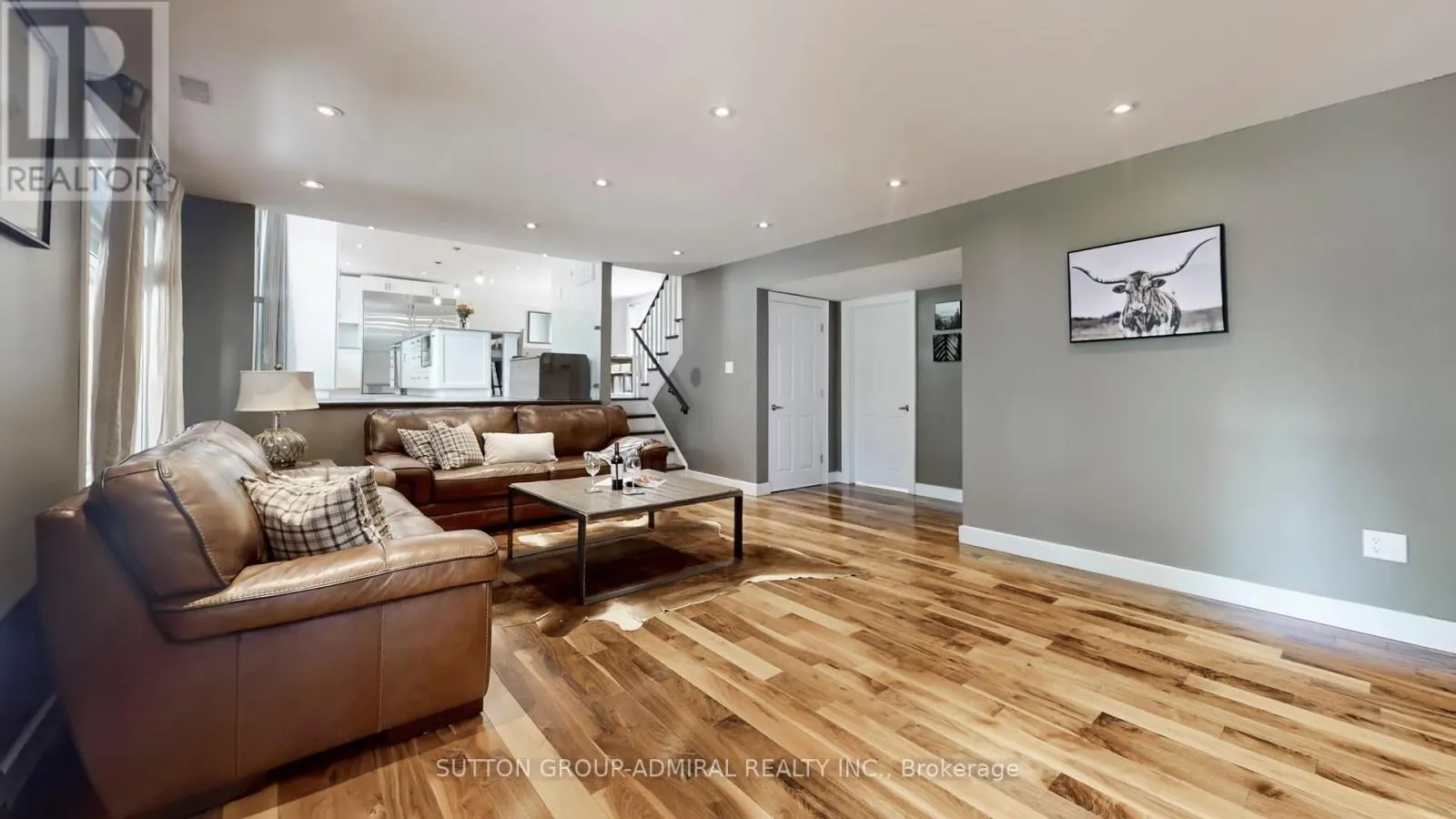 8 BALMORAL HEIGHTS