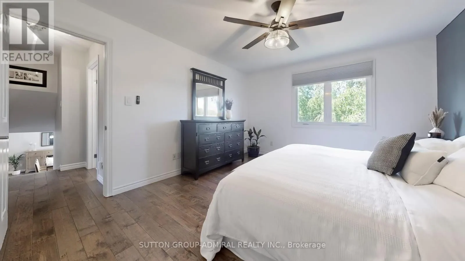 8 BALMORAL HEIGHTS