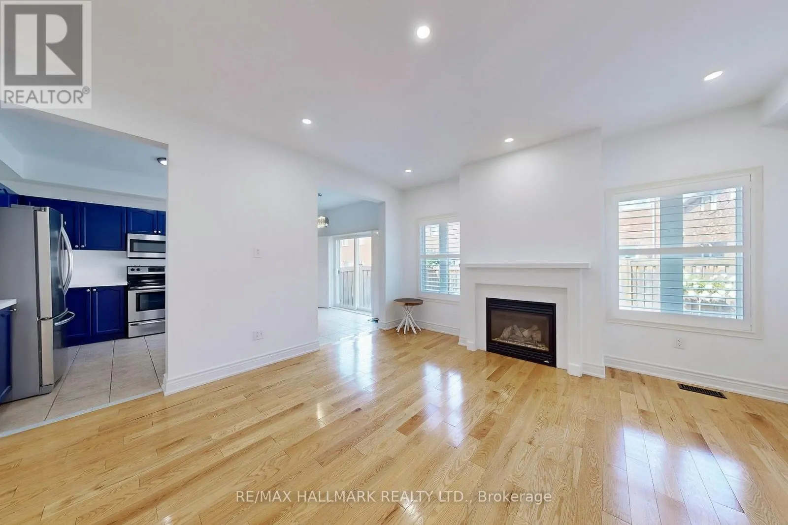10 CHAMBERSBURG WAY