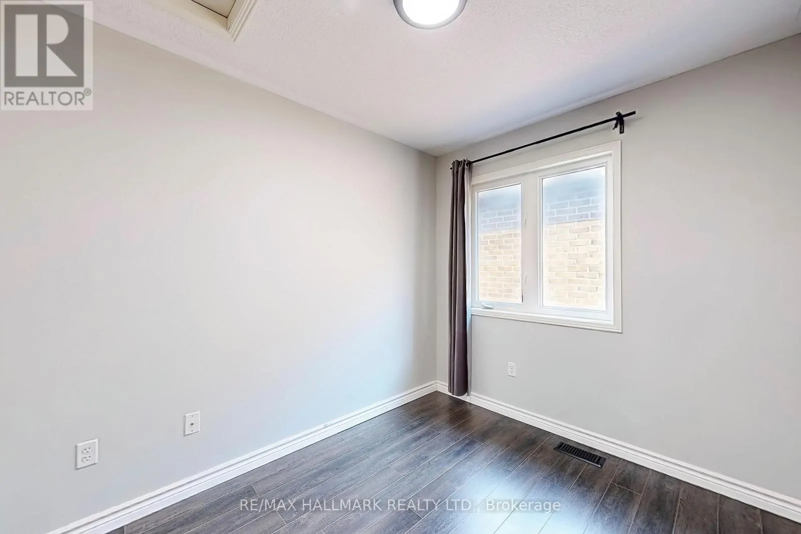 10 CHAMBERSBURG WAY