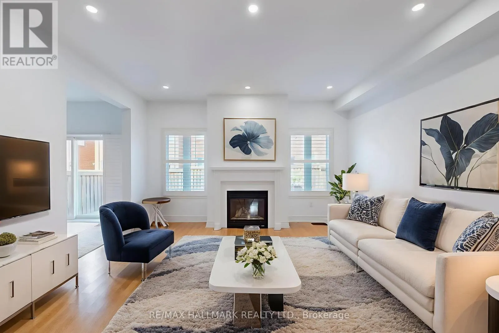 10 CHAMBERSBURG WAY