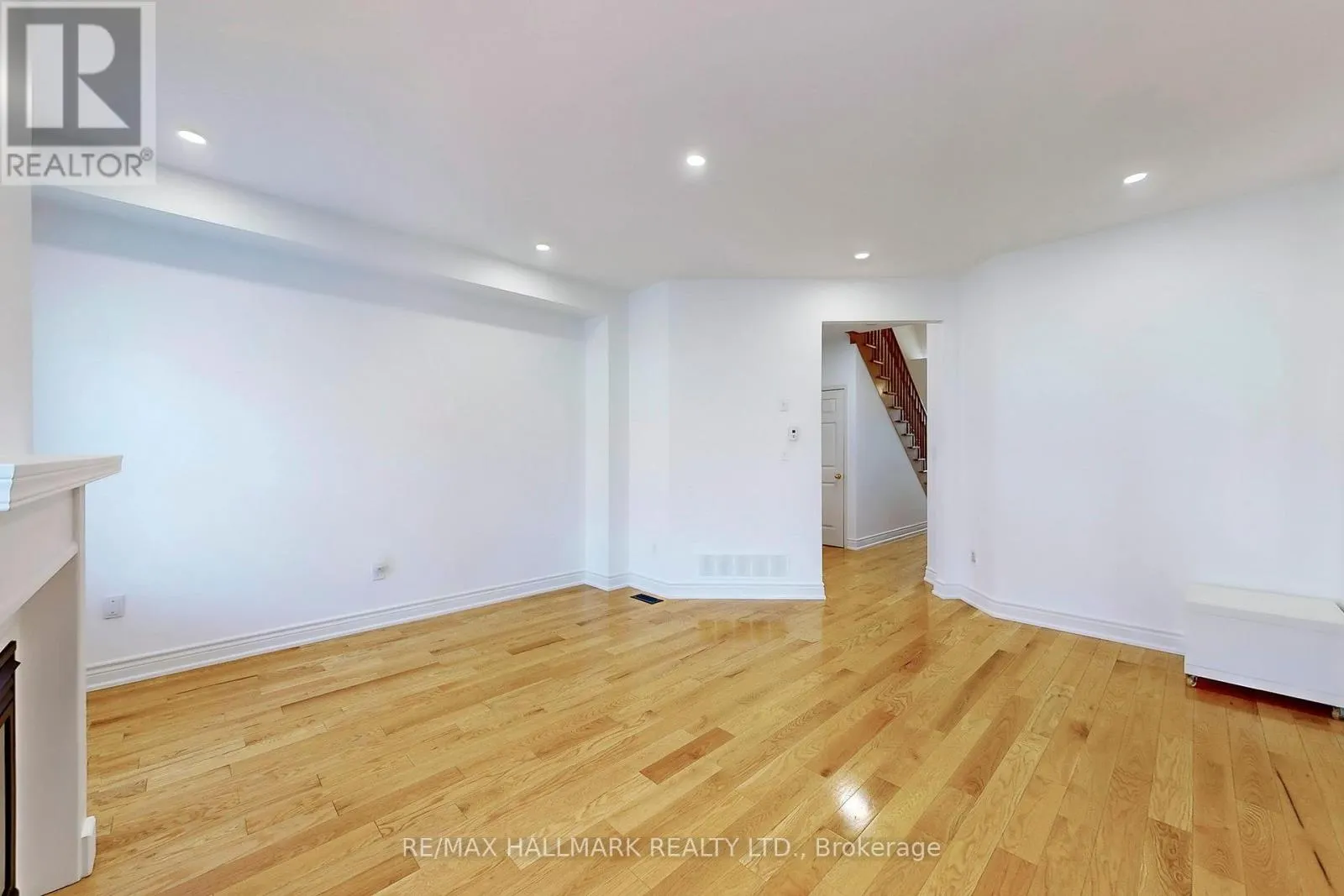 10 CHAMBERSBURG WAY
