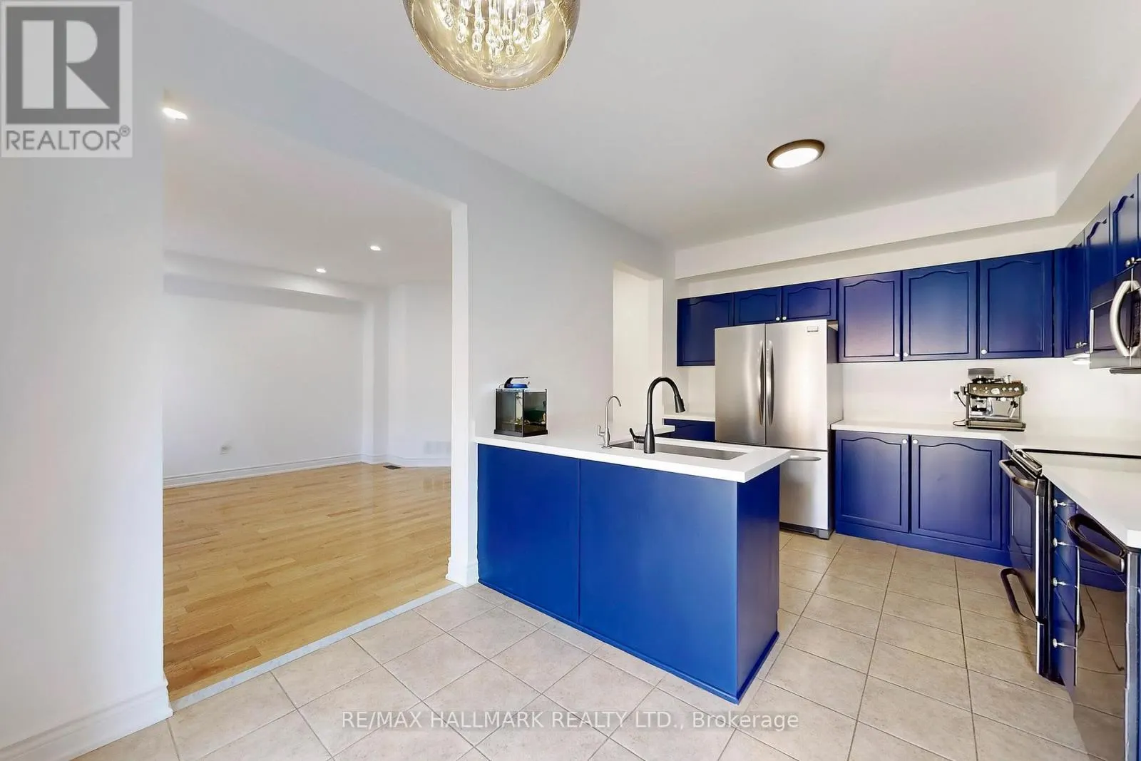 10 CHAMBERSBURG WAY