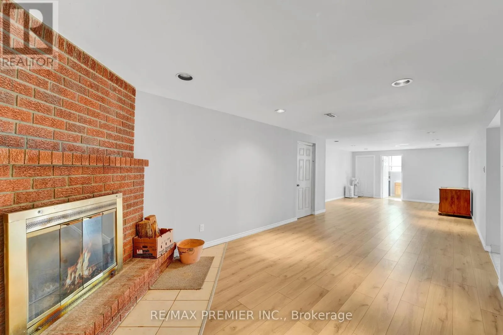 352 UXBRIDGE PICKERING TLINE ROAD