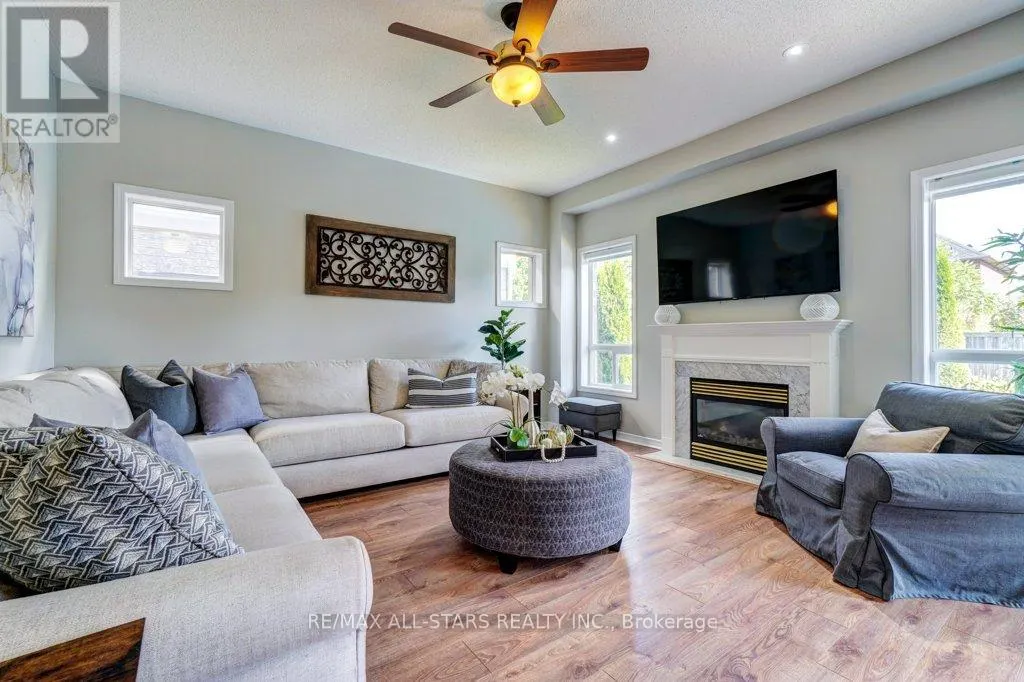 54 COSMOS AVENUE
