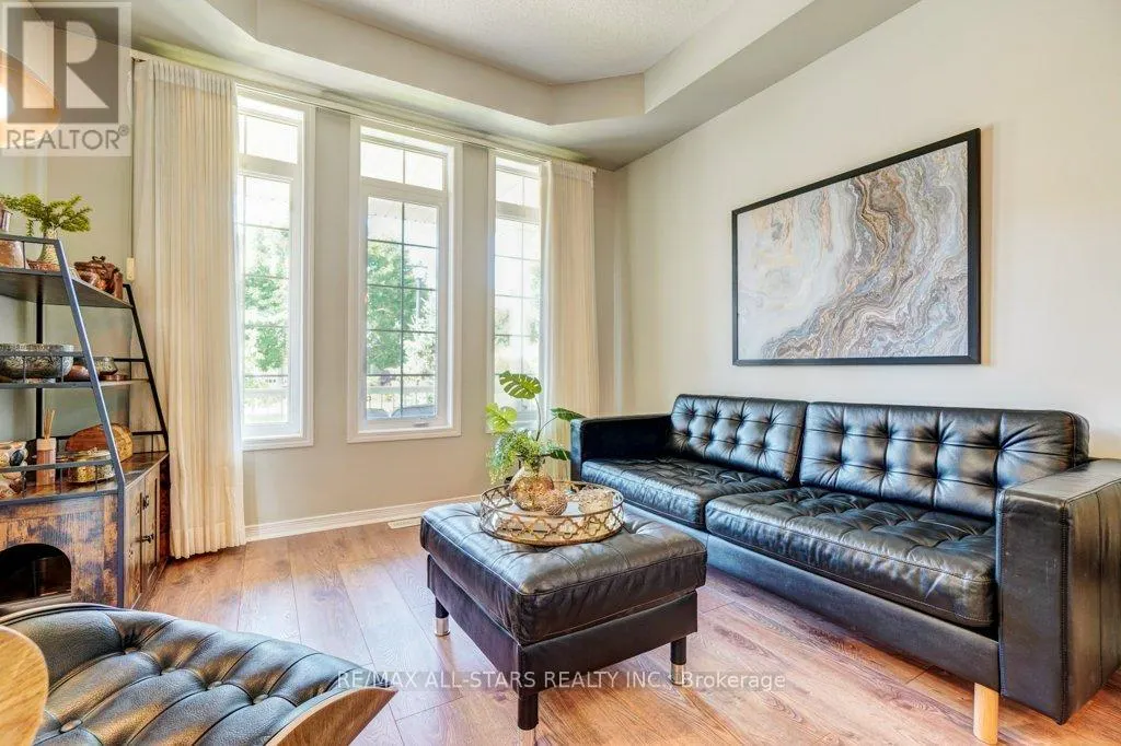 54 COSMOS AVENUE