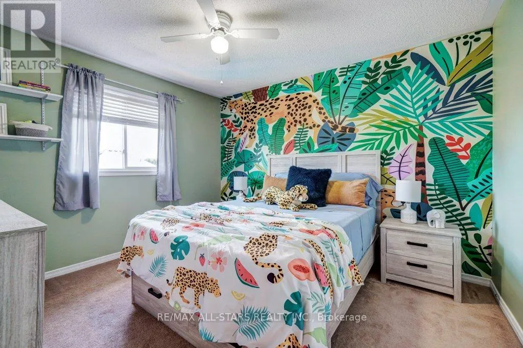 54 COSMOS AVENUE