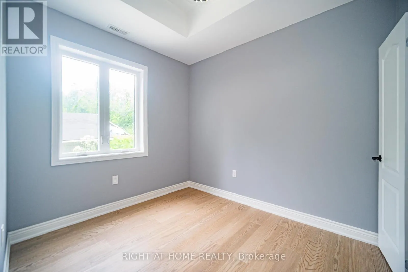 1372 MAPLE ROAD