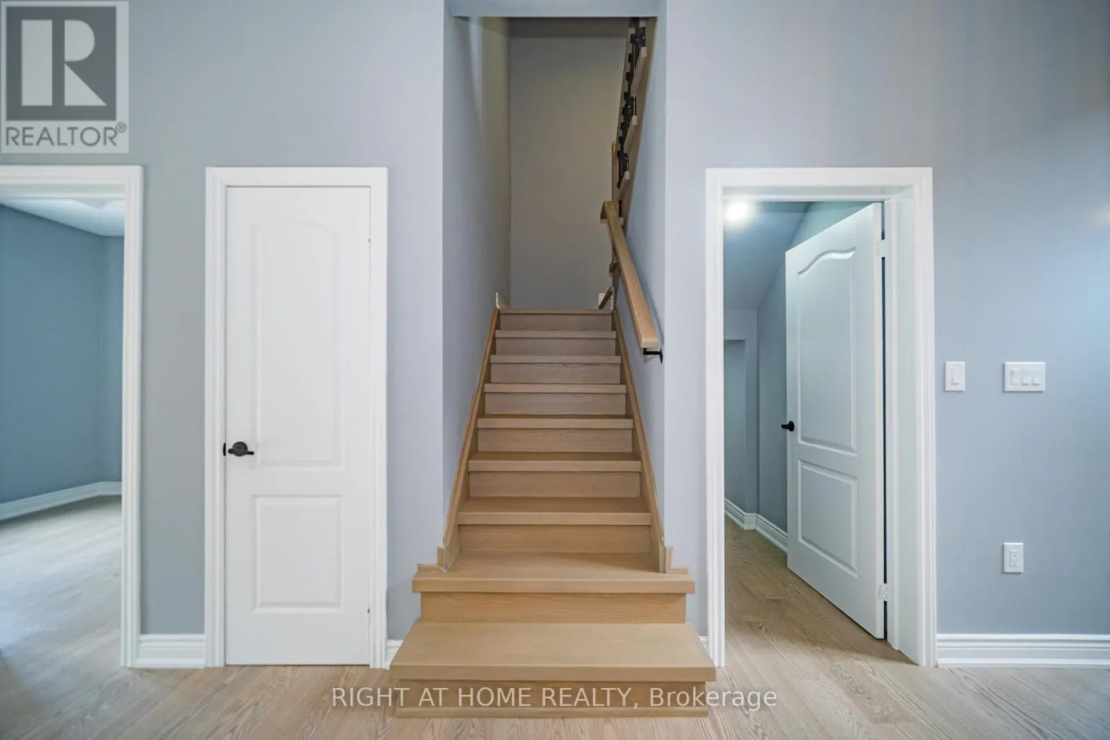 1372 MAPLE ROAD