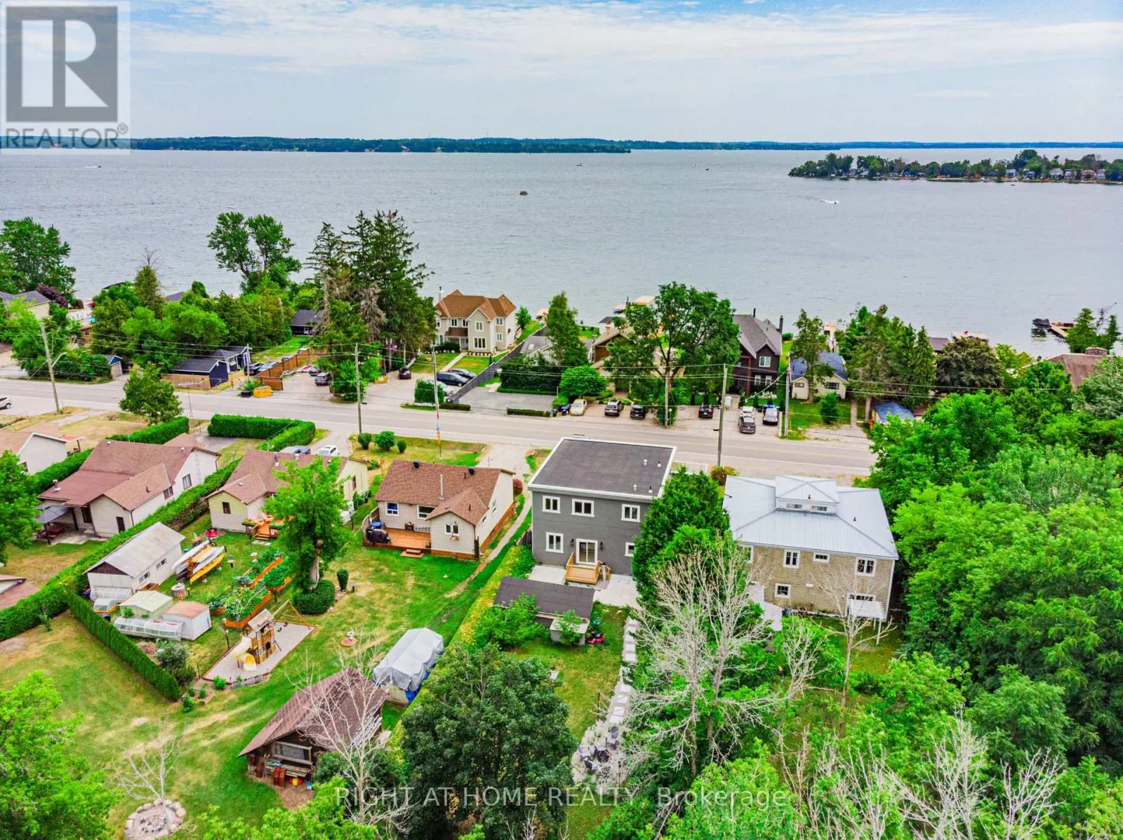 1372 MAPLE ROAD