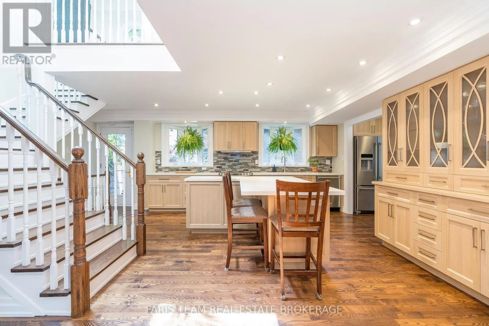 82 DERBY COURT