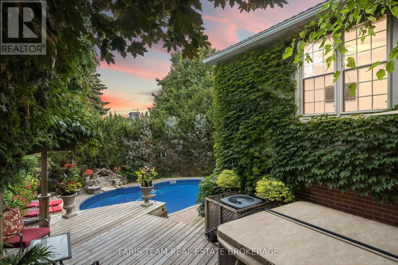 82 DERBY COURT