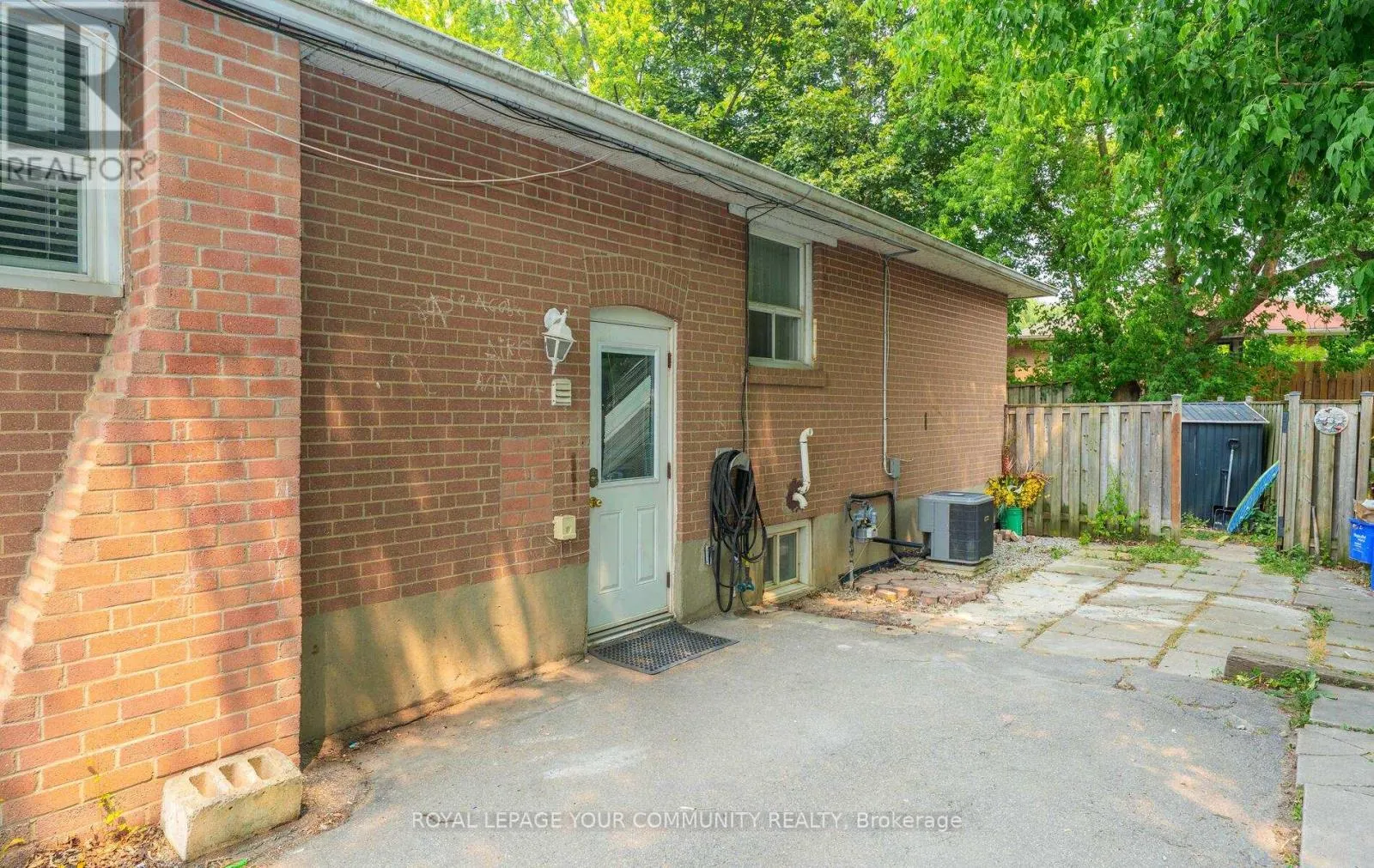 53 NEWBURY DRIVE