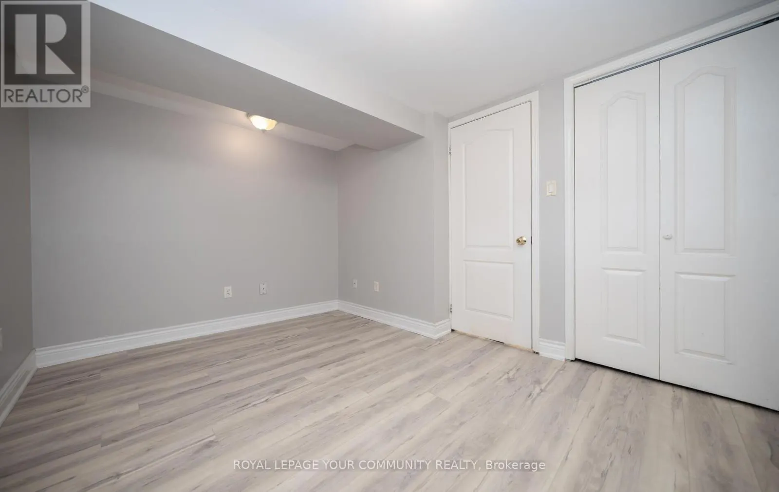 53 NEWBURY DRIVE
