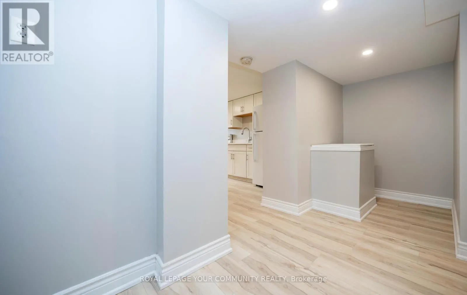 53 NEWBURY DRIVE