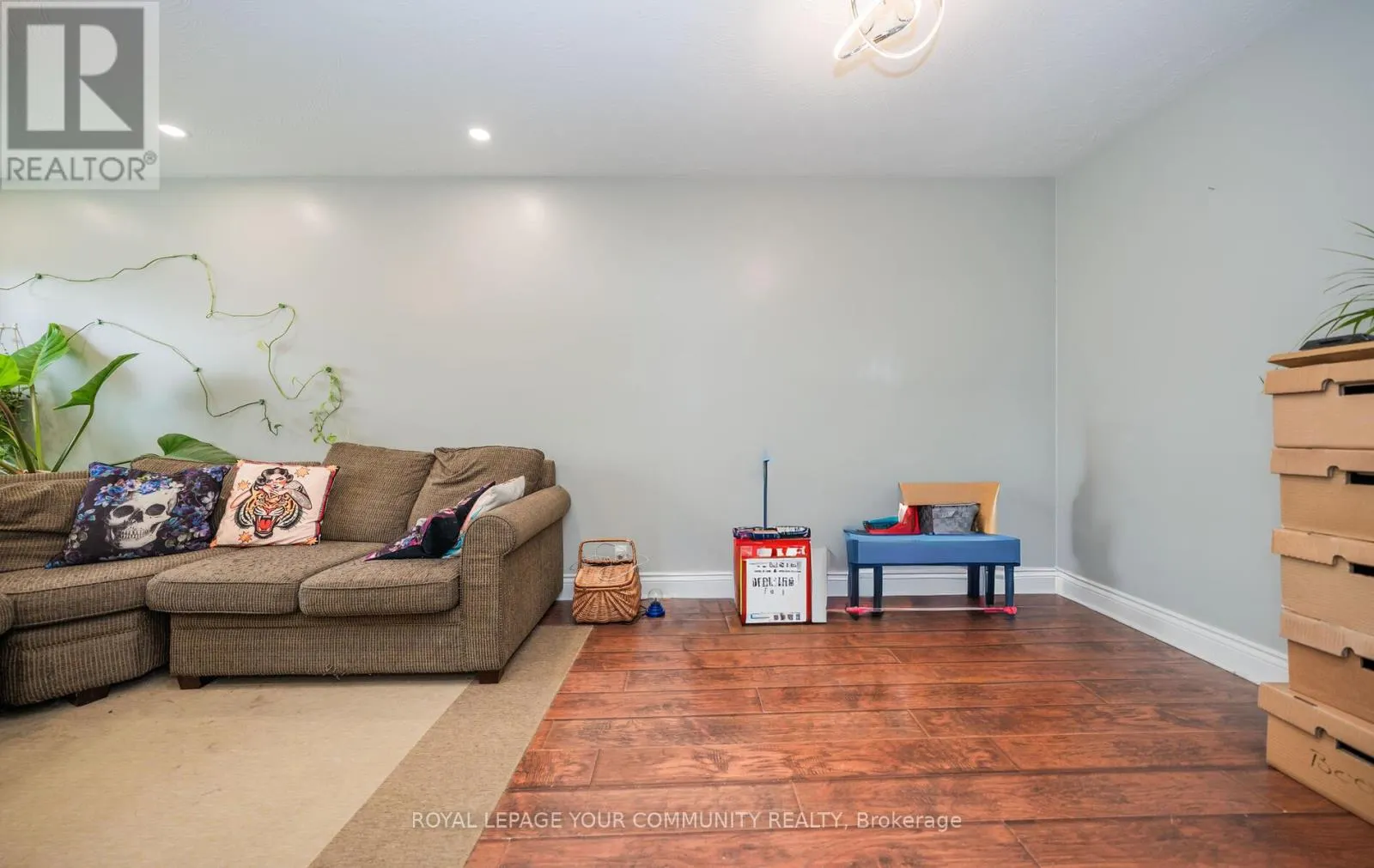 53 NEWBURY DRIVE