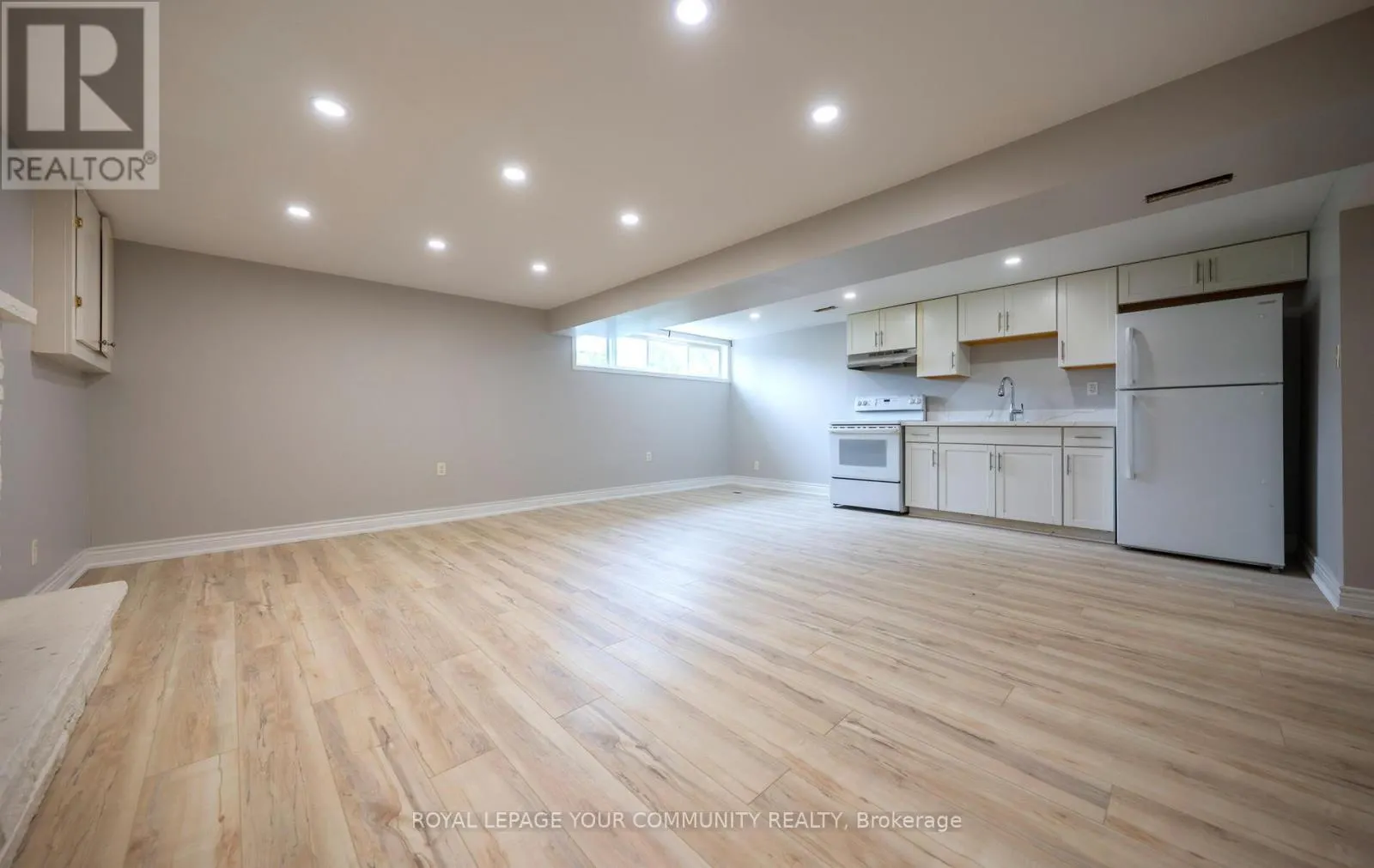 53 NEWBURY DRIVE