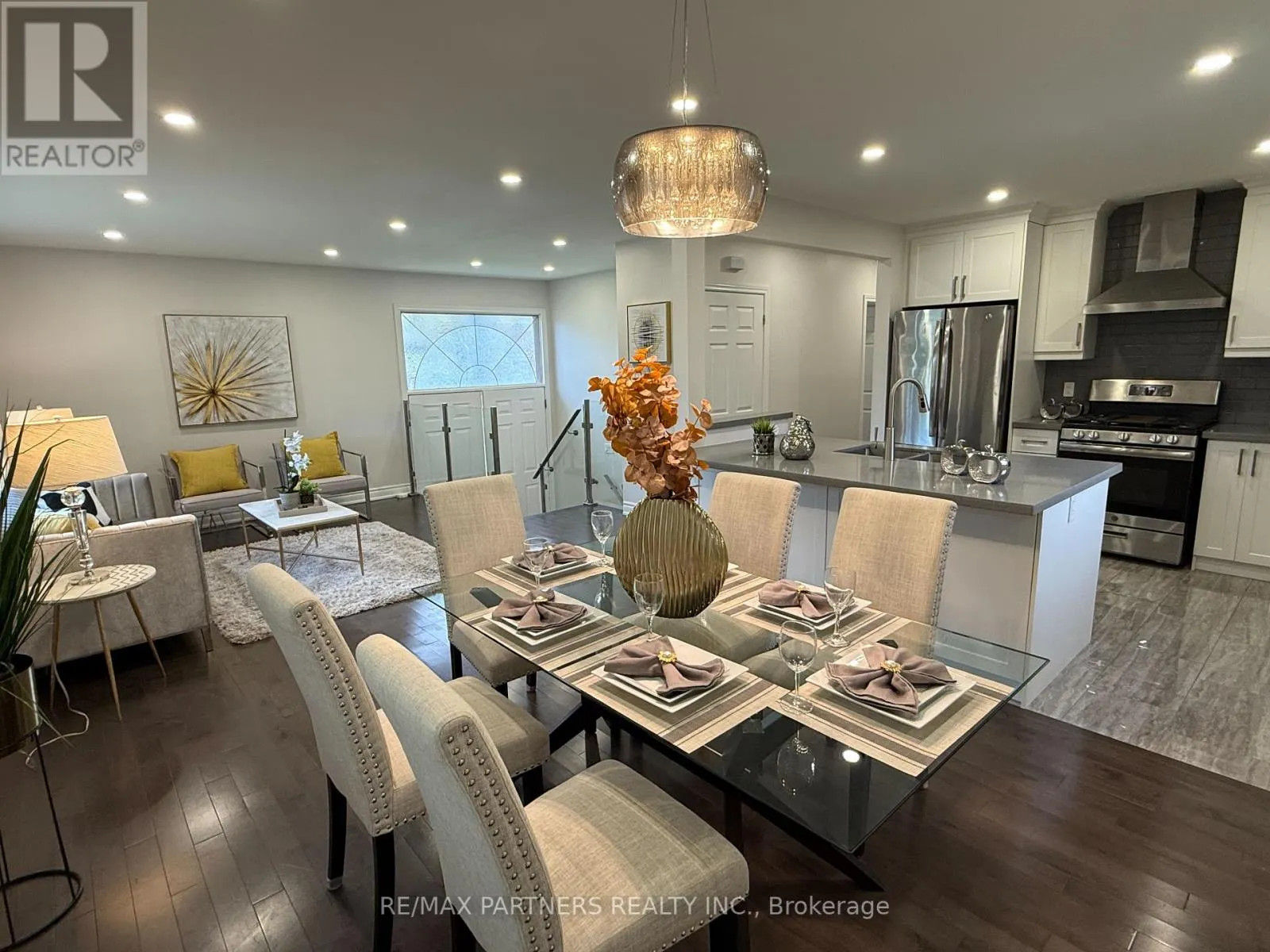 77 FOREHT CRESCENT