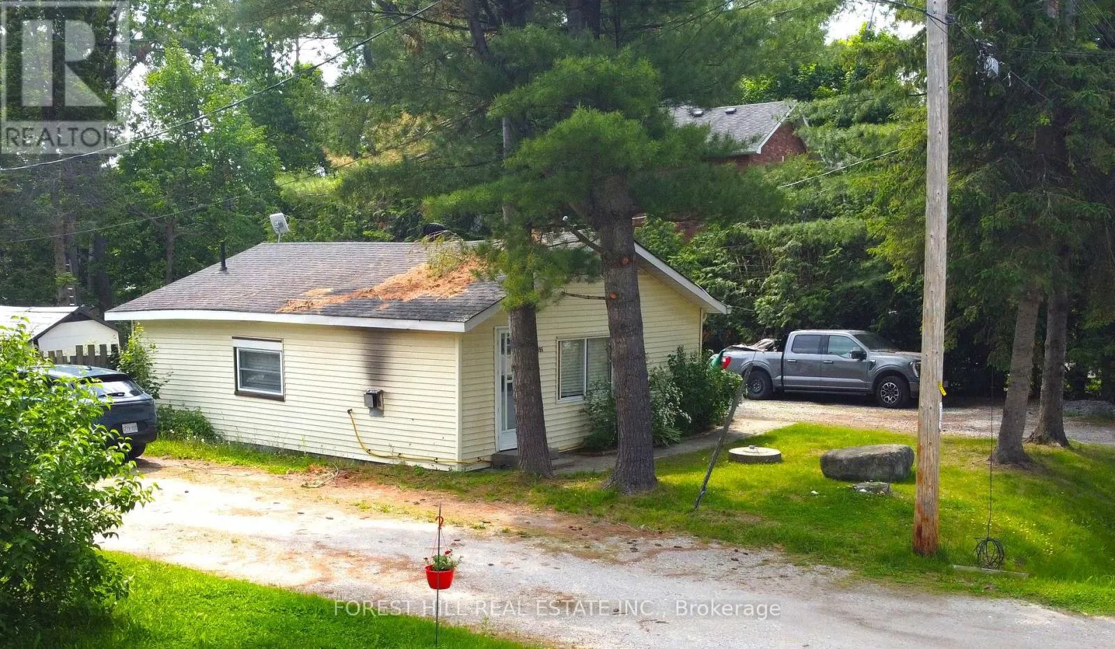 3195 COWAN AVENUE