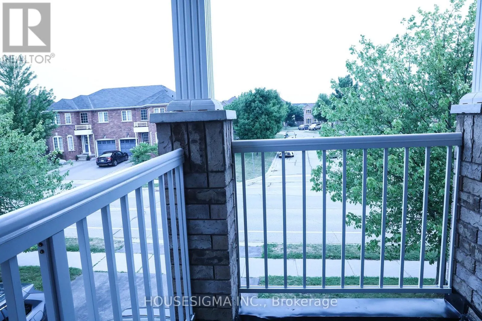 146 ASPENWOOD DRIVE