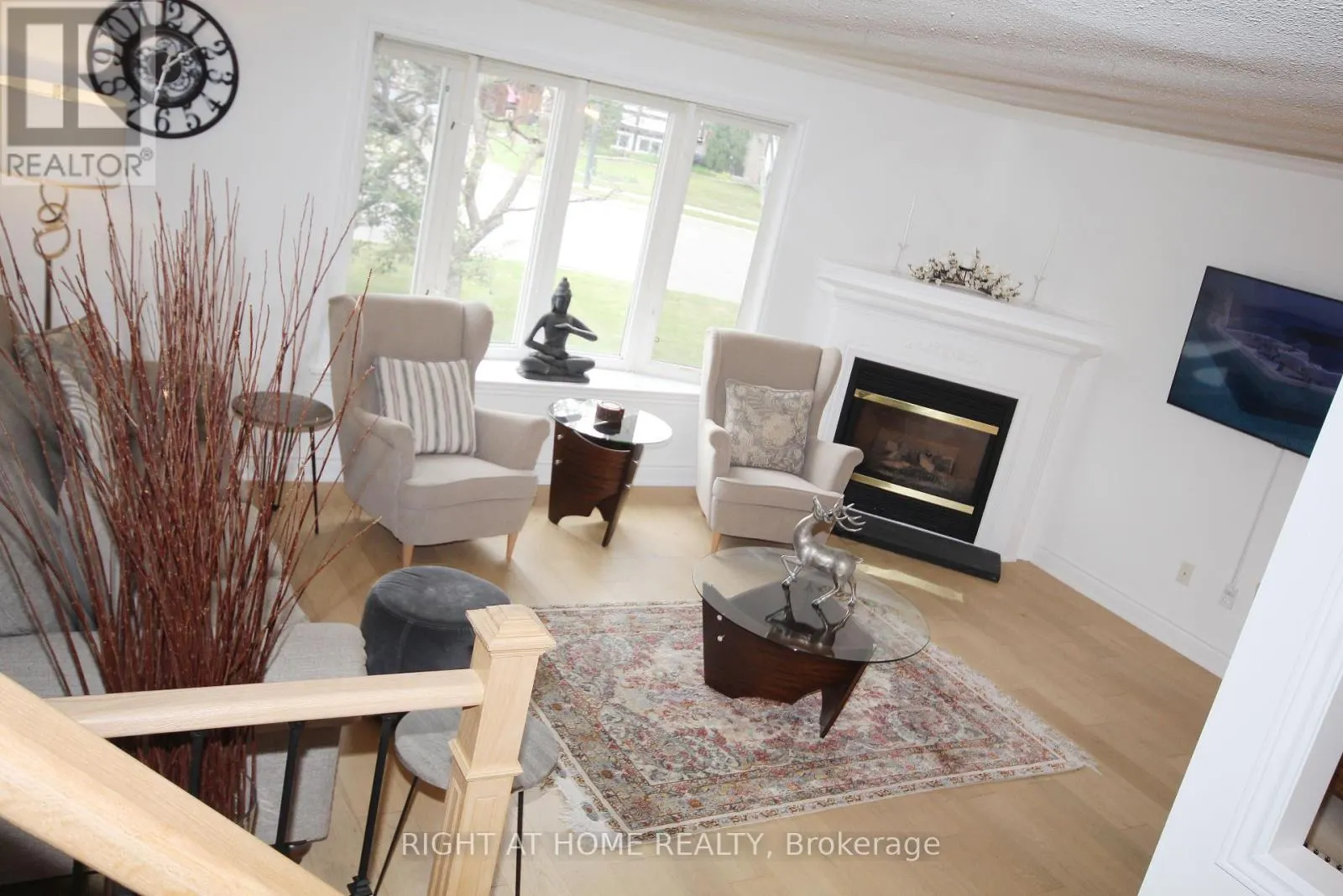 832 BORONIA CRESCENT