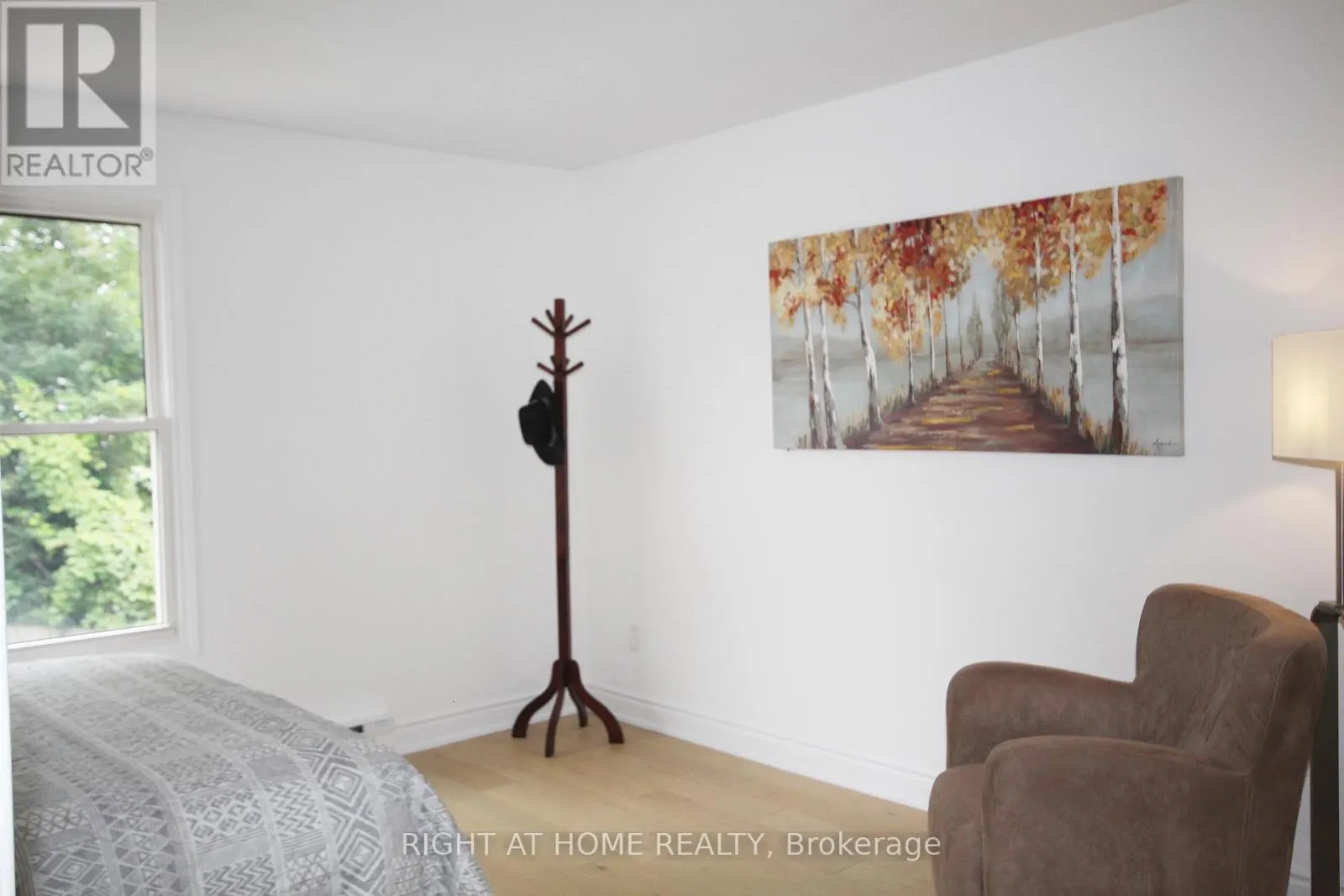 832 BORONIA CRESCENT