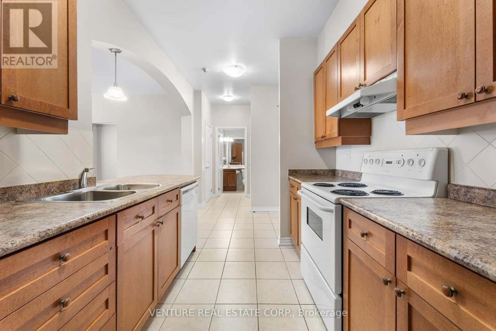 302 - 9519 KEELE STREET