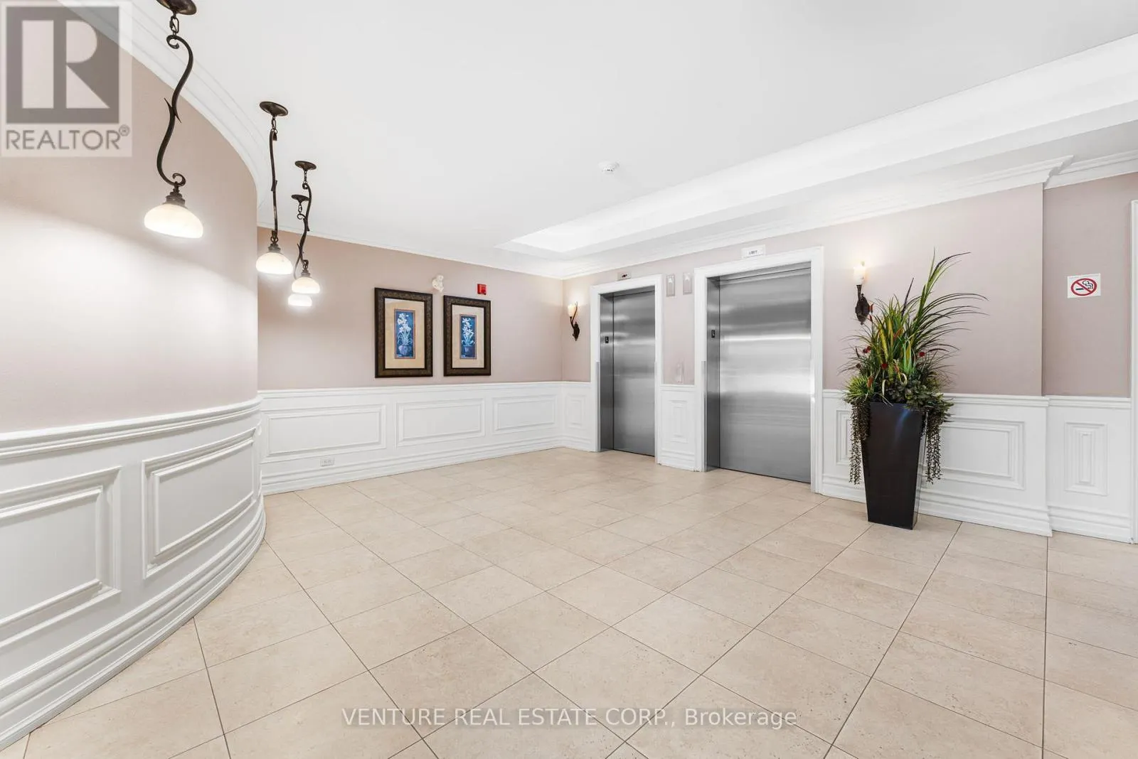 302 - 9519 KEELE STREET