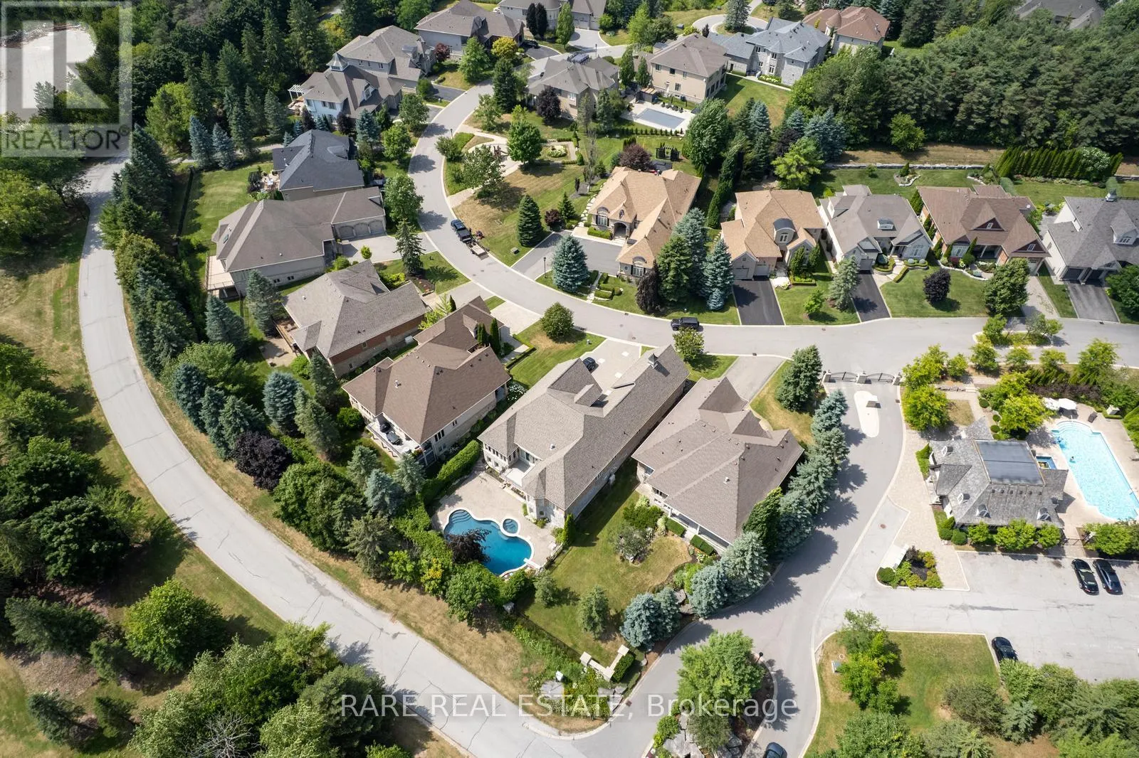 40 COUNTRY CLUB DRIVE