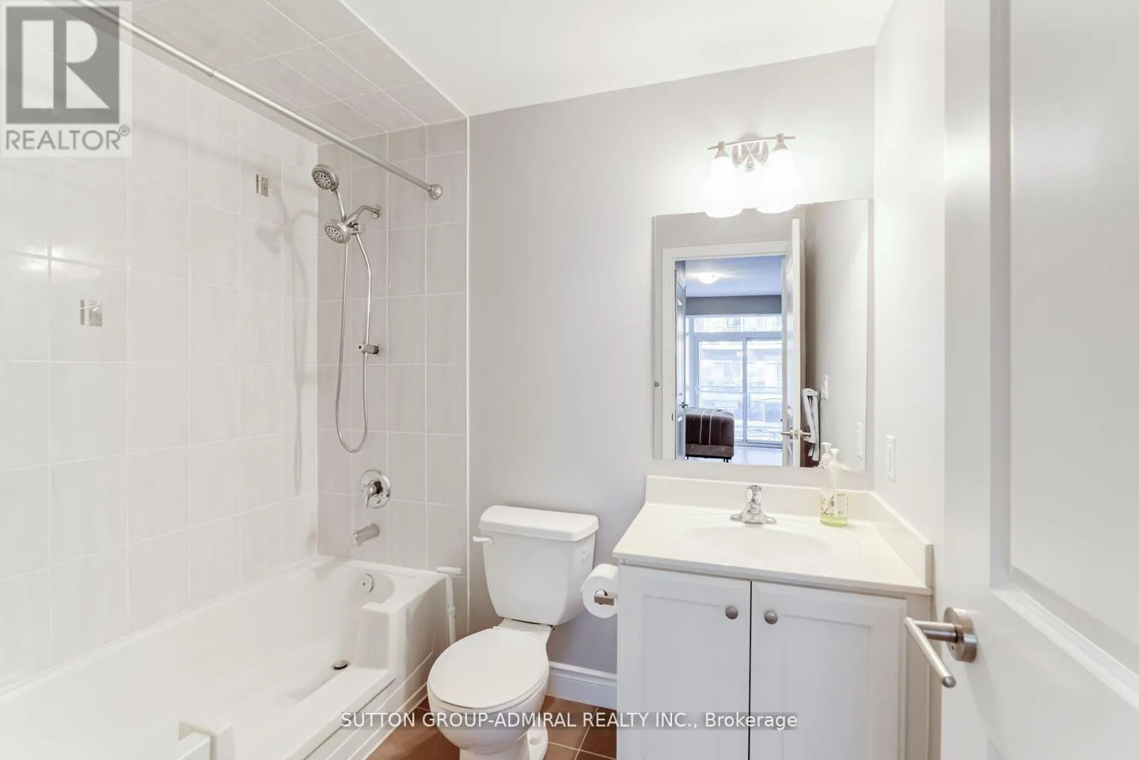 342 - 281 WOODBRIDGE AVENUE