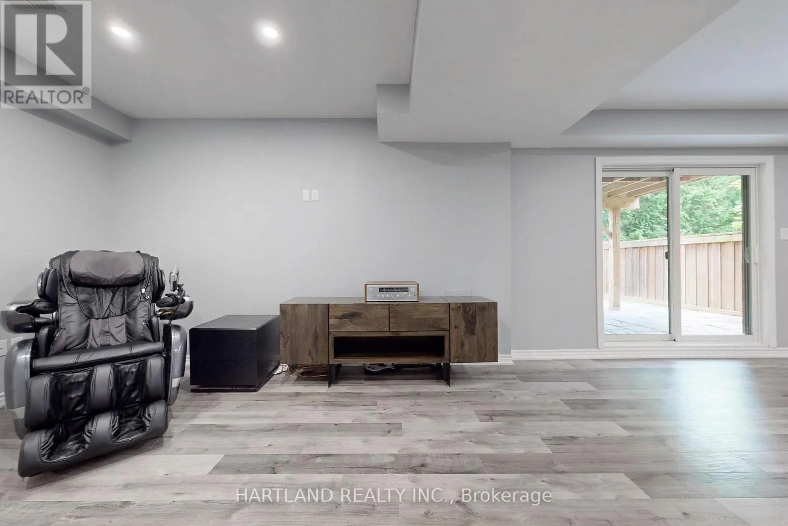 1036 ABRAM COURT