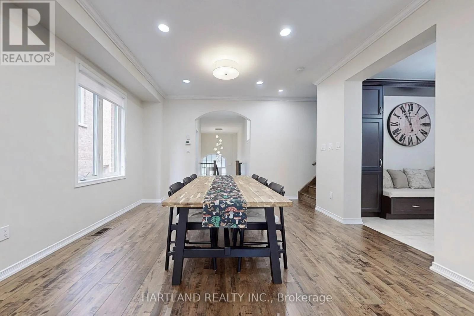 1036 ABRAM COURT