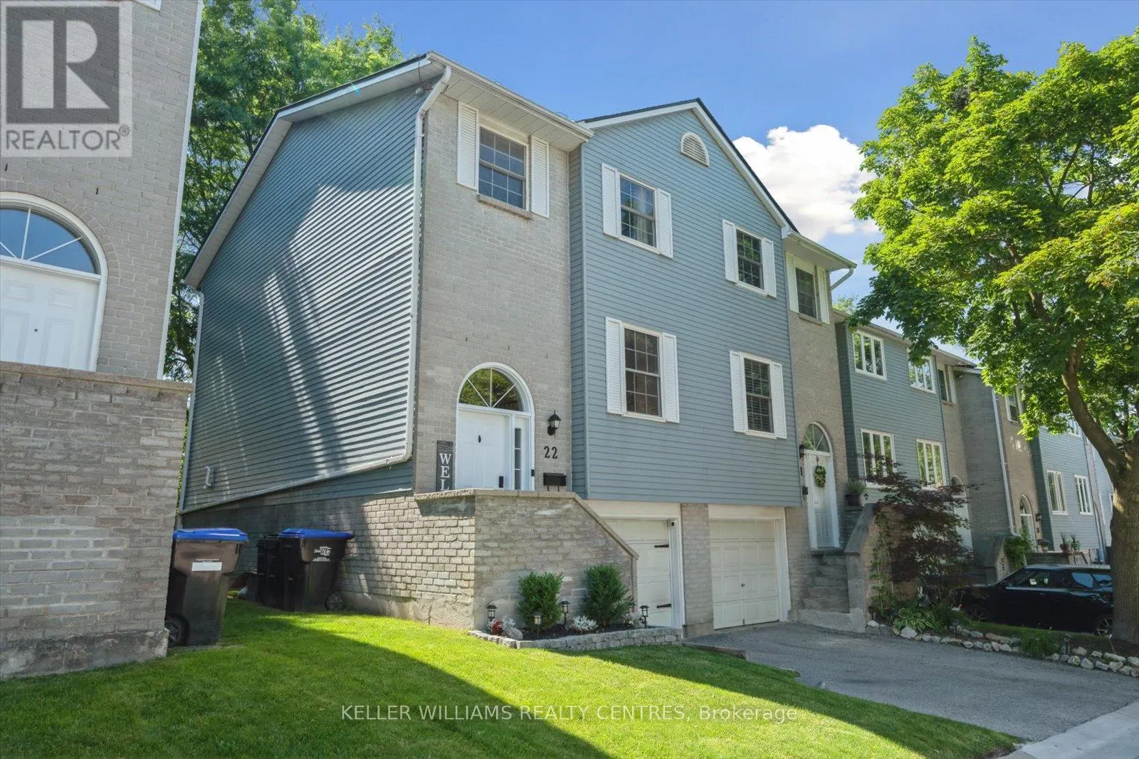 22 - 22 HARMONY CIRCLE
