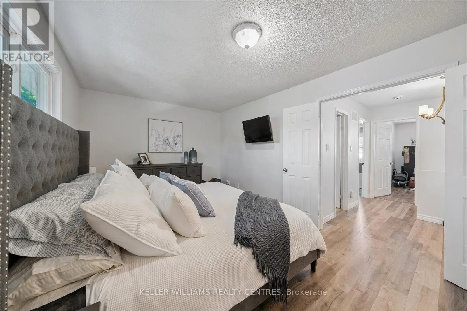 22 - 22 HARMONY CIRCLE