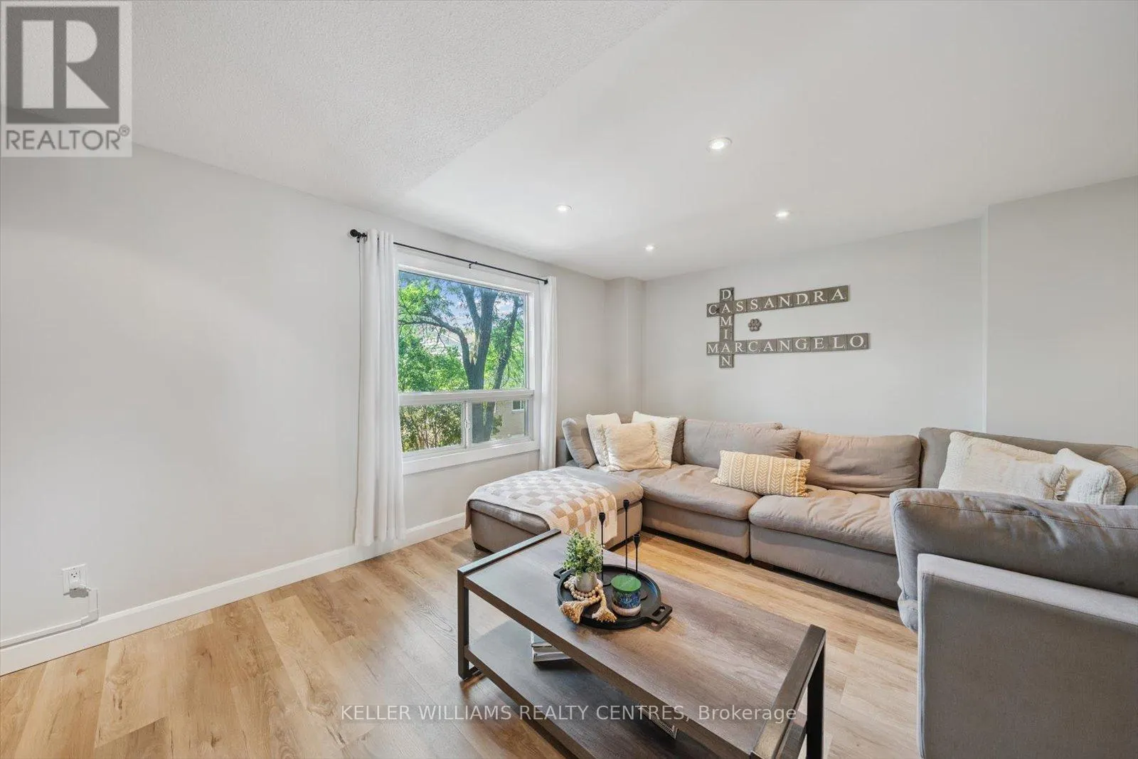 22 - 22 HARMONY CIRCLE