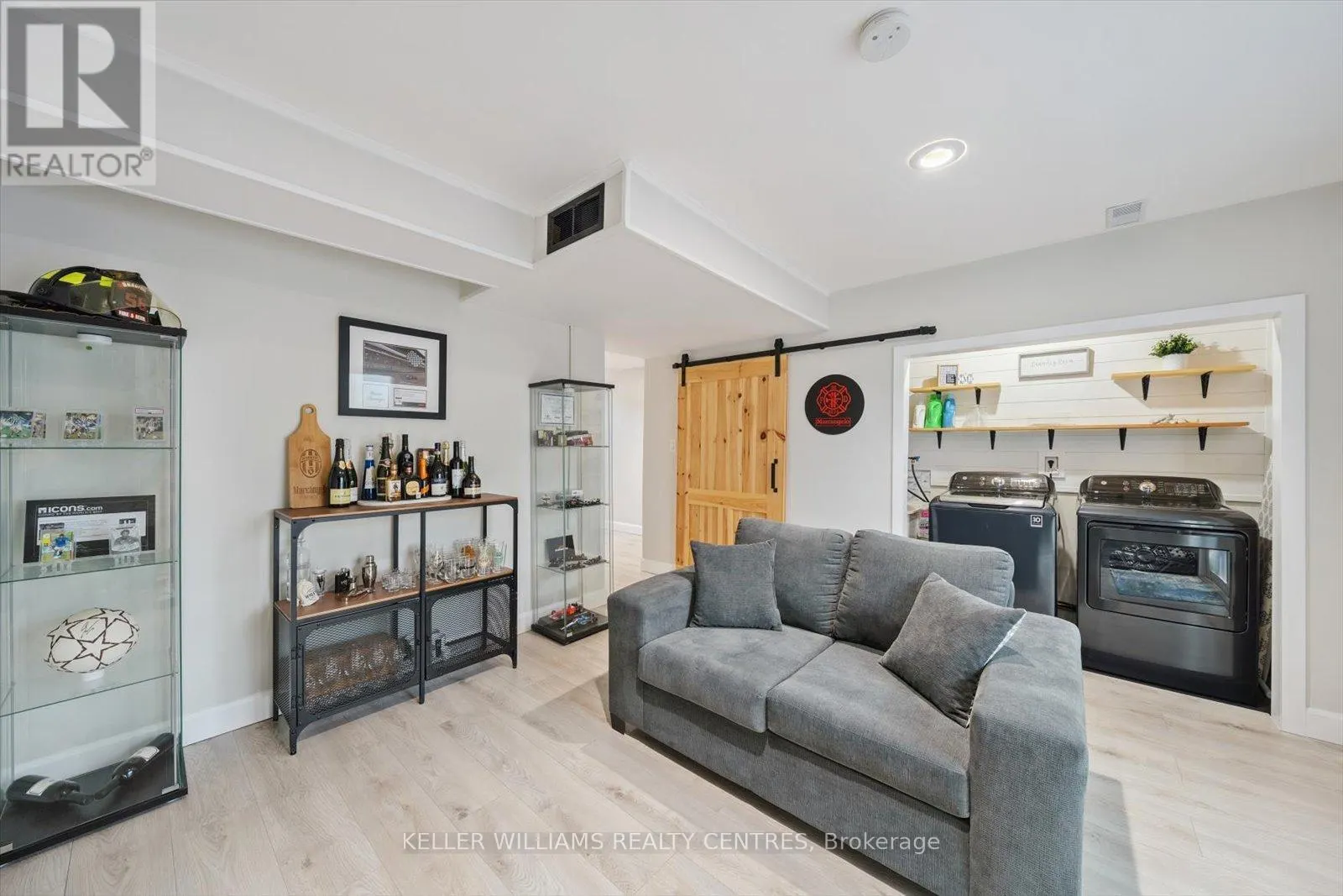 22 - 22 HARMONY CIRCLE