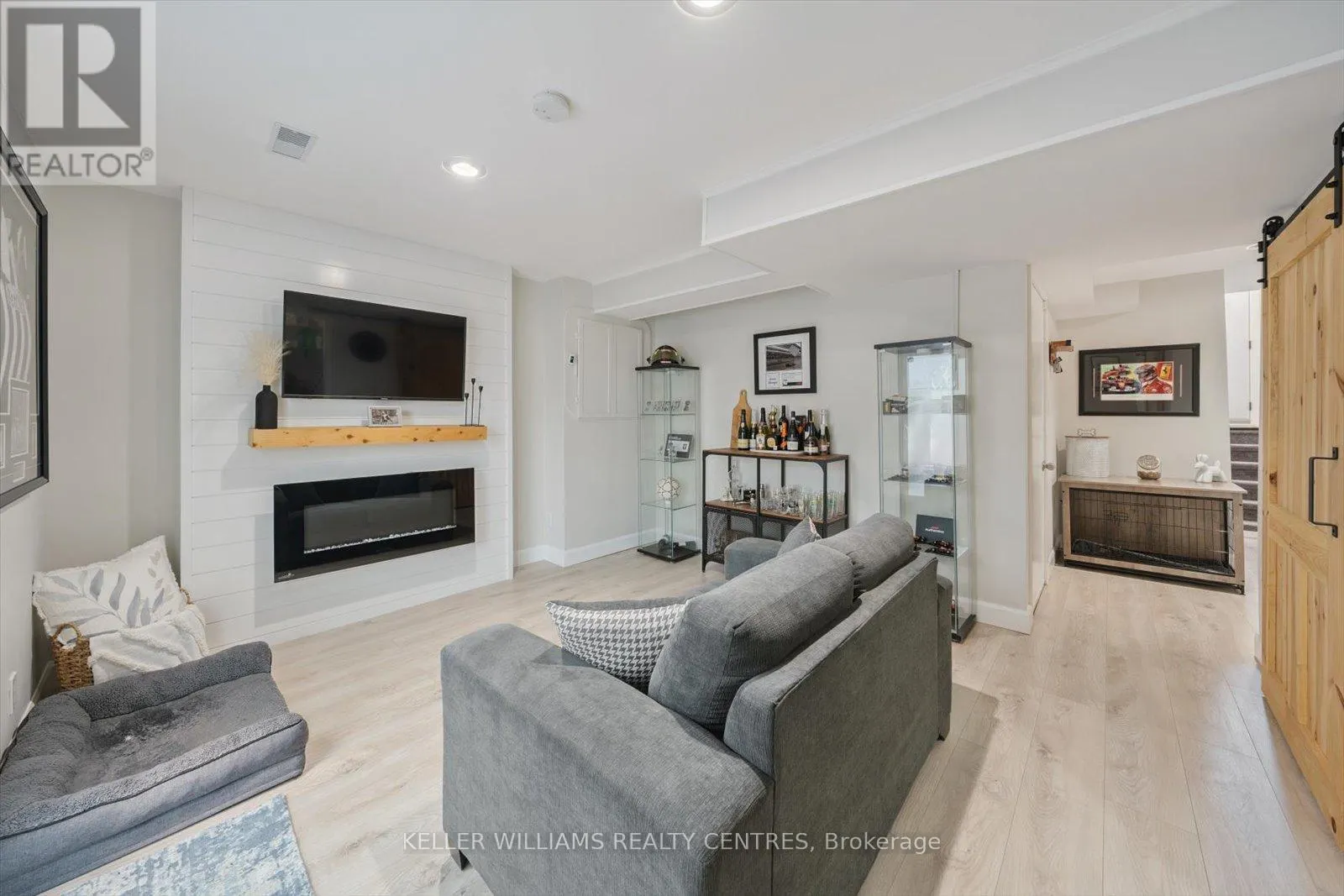 22 - 22 HARMONY CIRCLE