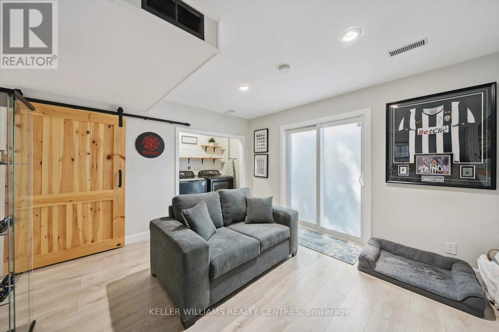 22 - 22 HARMONY CIRCLE