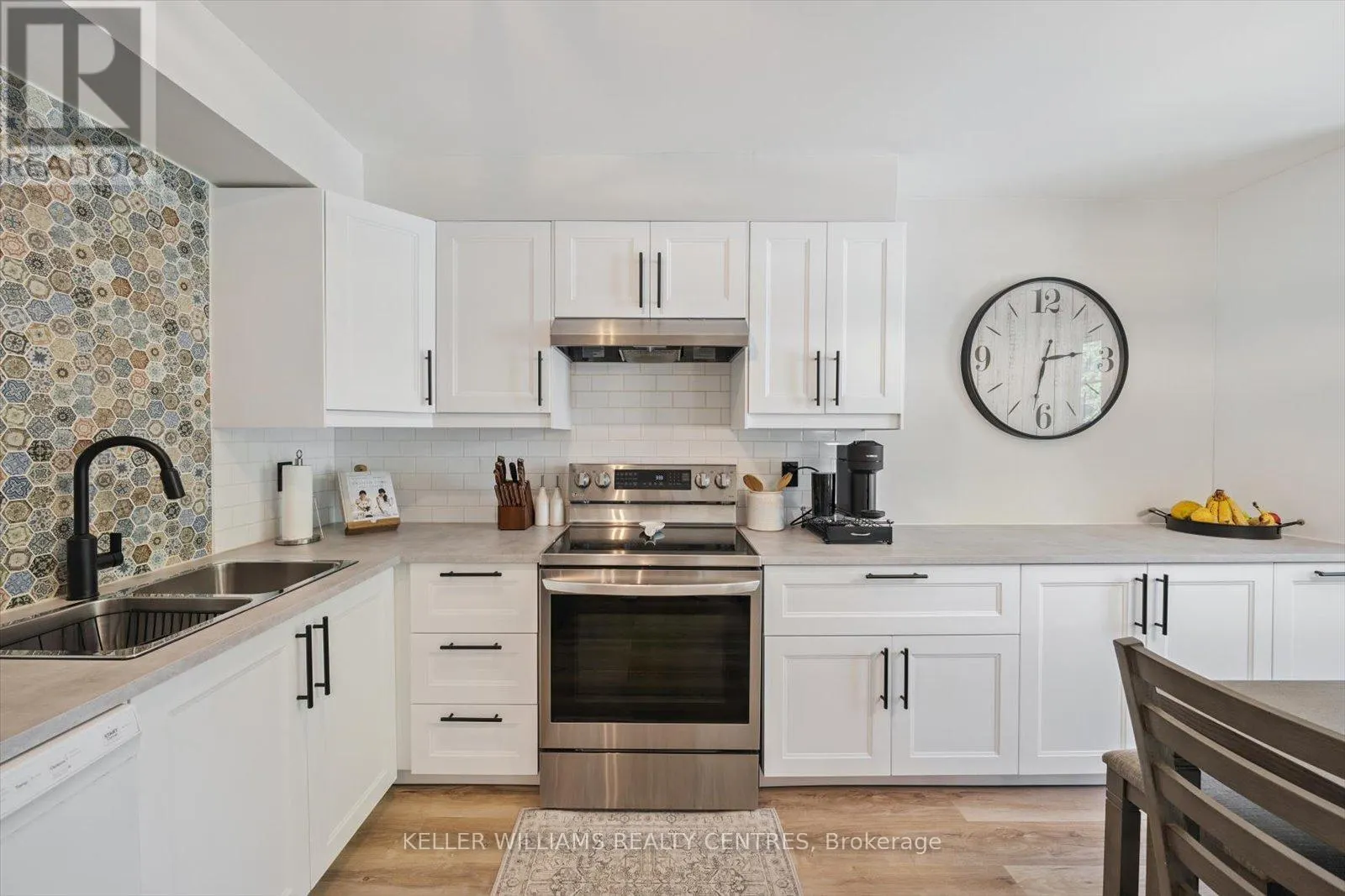 22 - 22 HARMONY CIRCLE