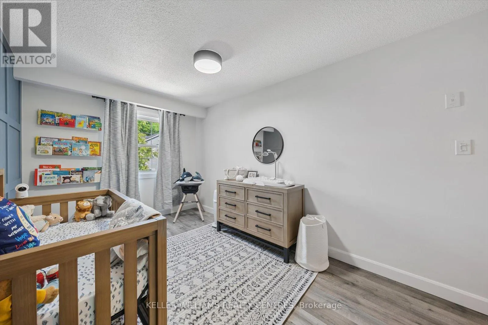 22 - 22 HARMONY CIRCLE